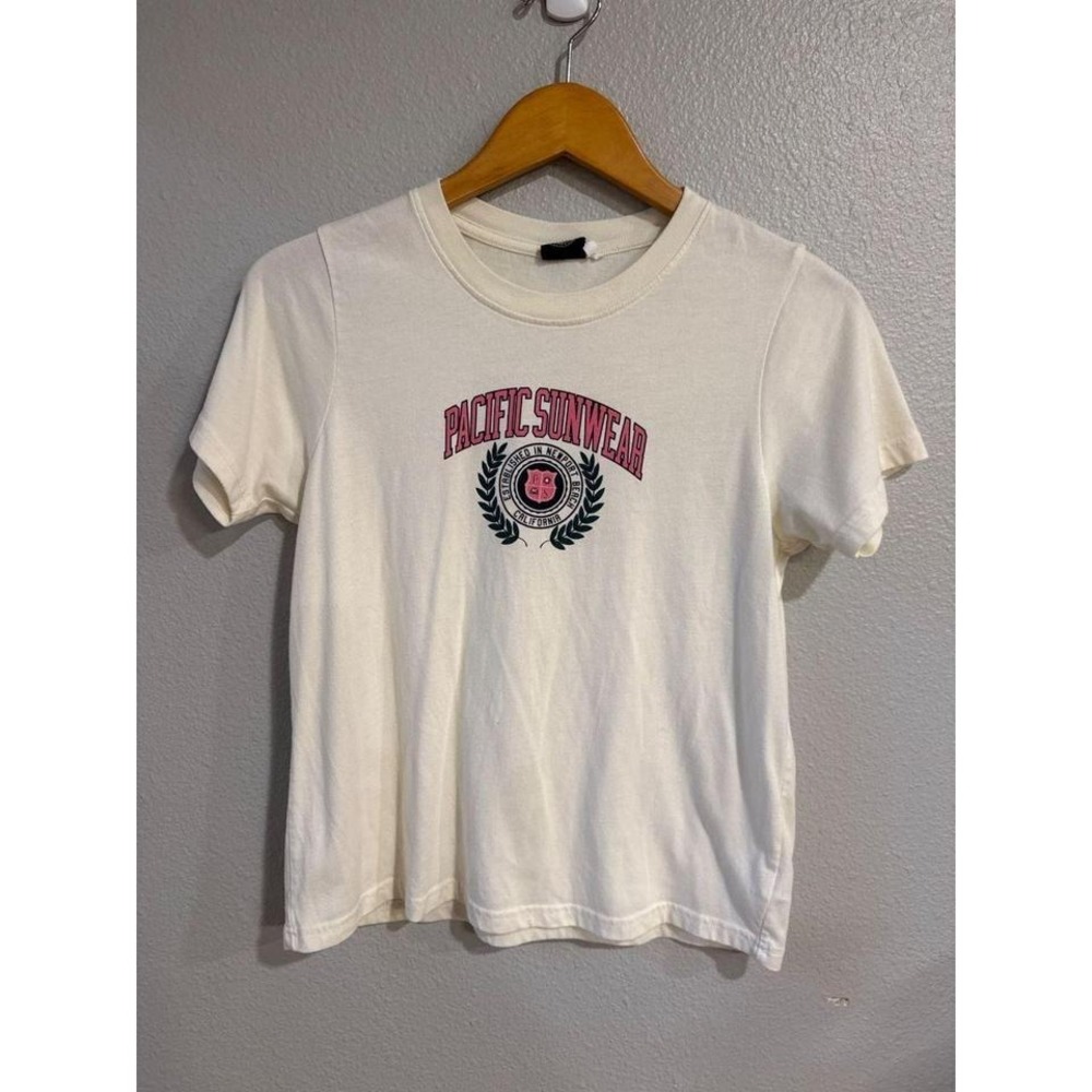 PacSun Pacific Sunwear Graphic T-Shirt Women Size S Cream Newport Beach Crest